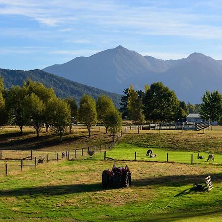 Kepler Mountain View Villa Manapouri Dış mekan fotoğraf